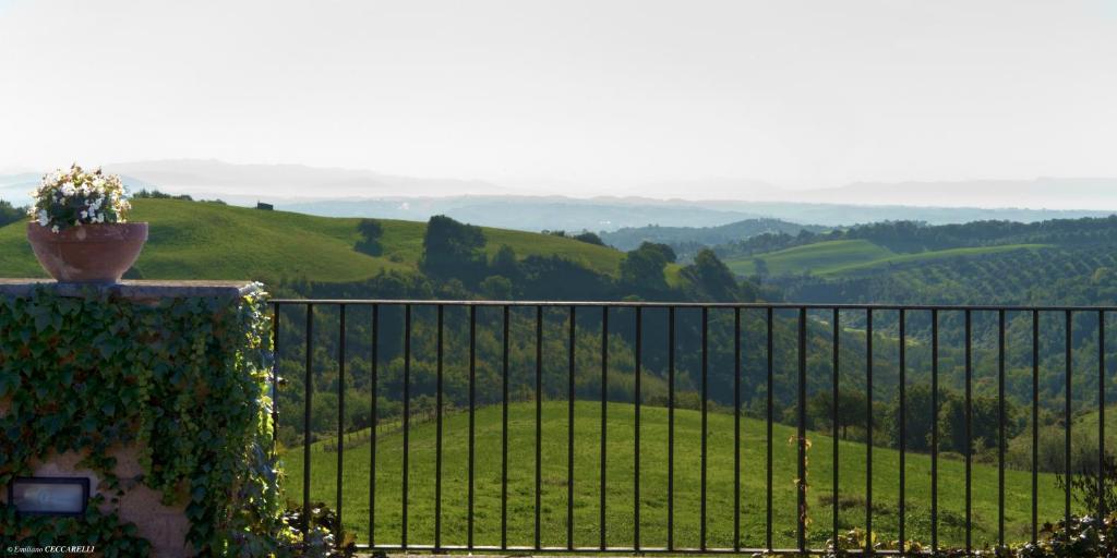 Agriturismo Valle Siriaca Castelnuovo Di Porto ภายนอก รูปภาพ