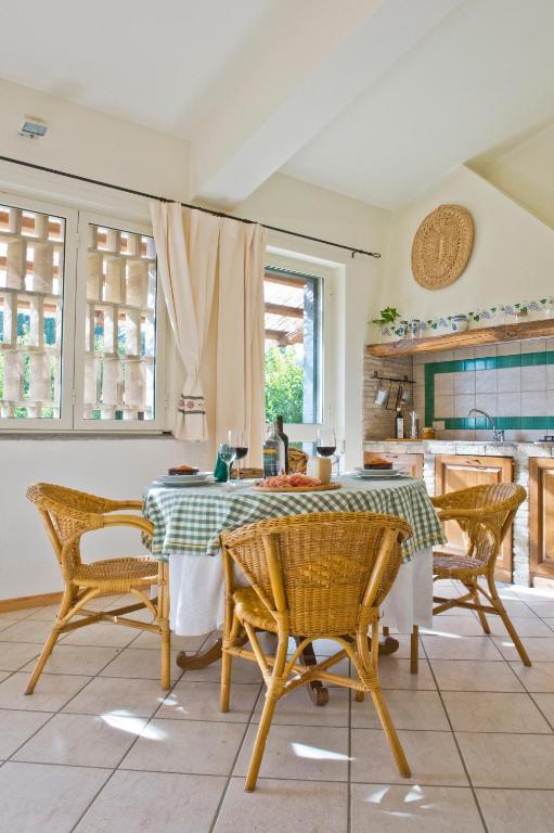 Agriturismo Valle Siriaca Castelnuovo Di Porto ภายนอก รูปภาพ